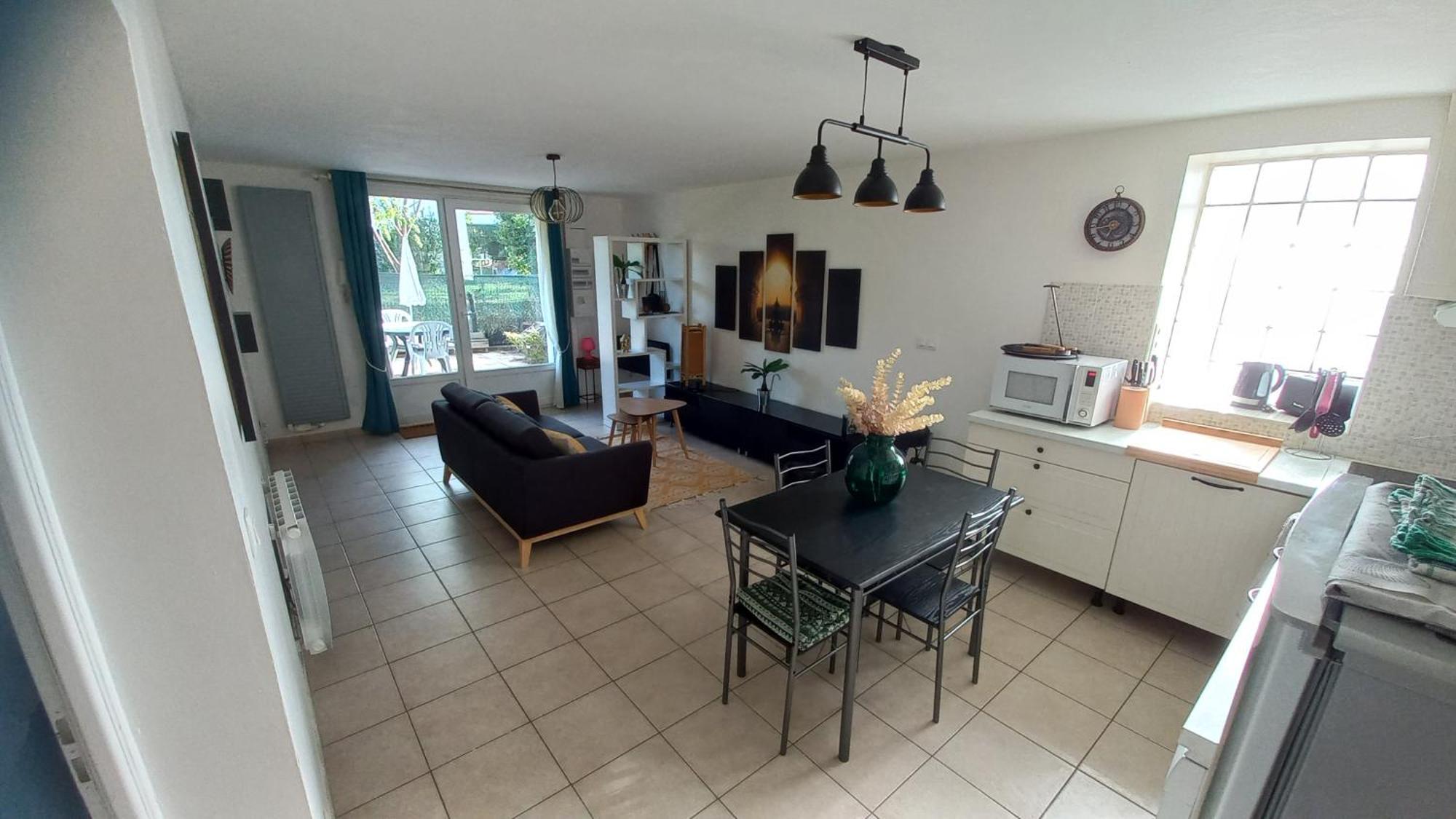 Plaisir Des Pres - Appartement T3, Jardin, Parking Chaponost Esterno foto